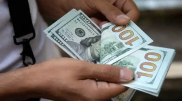 هبوط مستمر بالبنوك.. سعر الدولار أمام الجنيه في ختام تعاملات الخميس بمصر